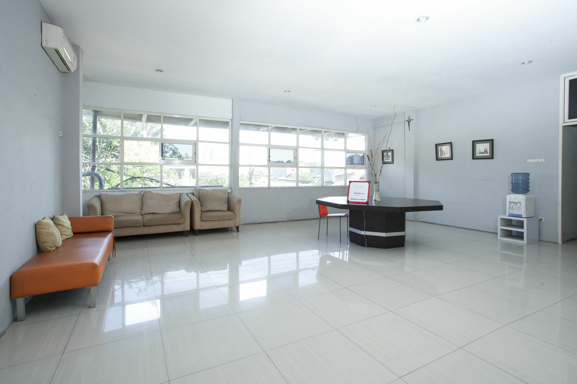Hotel Reddoorz At Siwalankerto Surabaja Exteriér fotografie