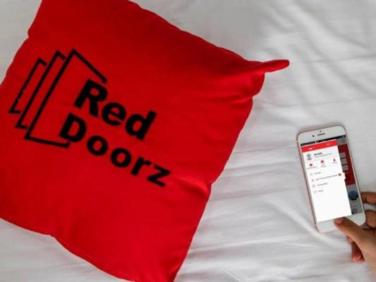 Hotel Reddoorz At Siwalankerto Surabaja Exteriér fotografie